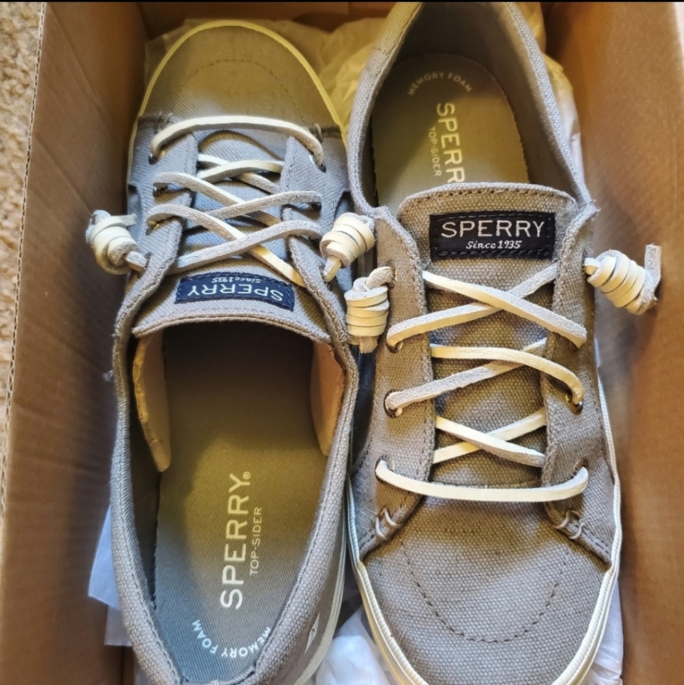 Sperry Top Siders 8